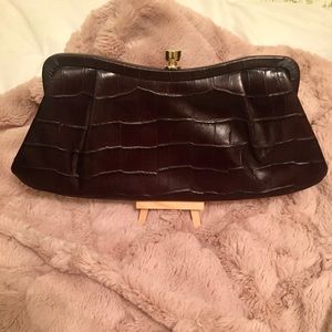 ✨HP✨Banana Republic Clutch/Purse